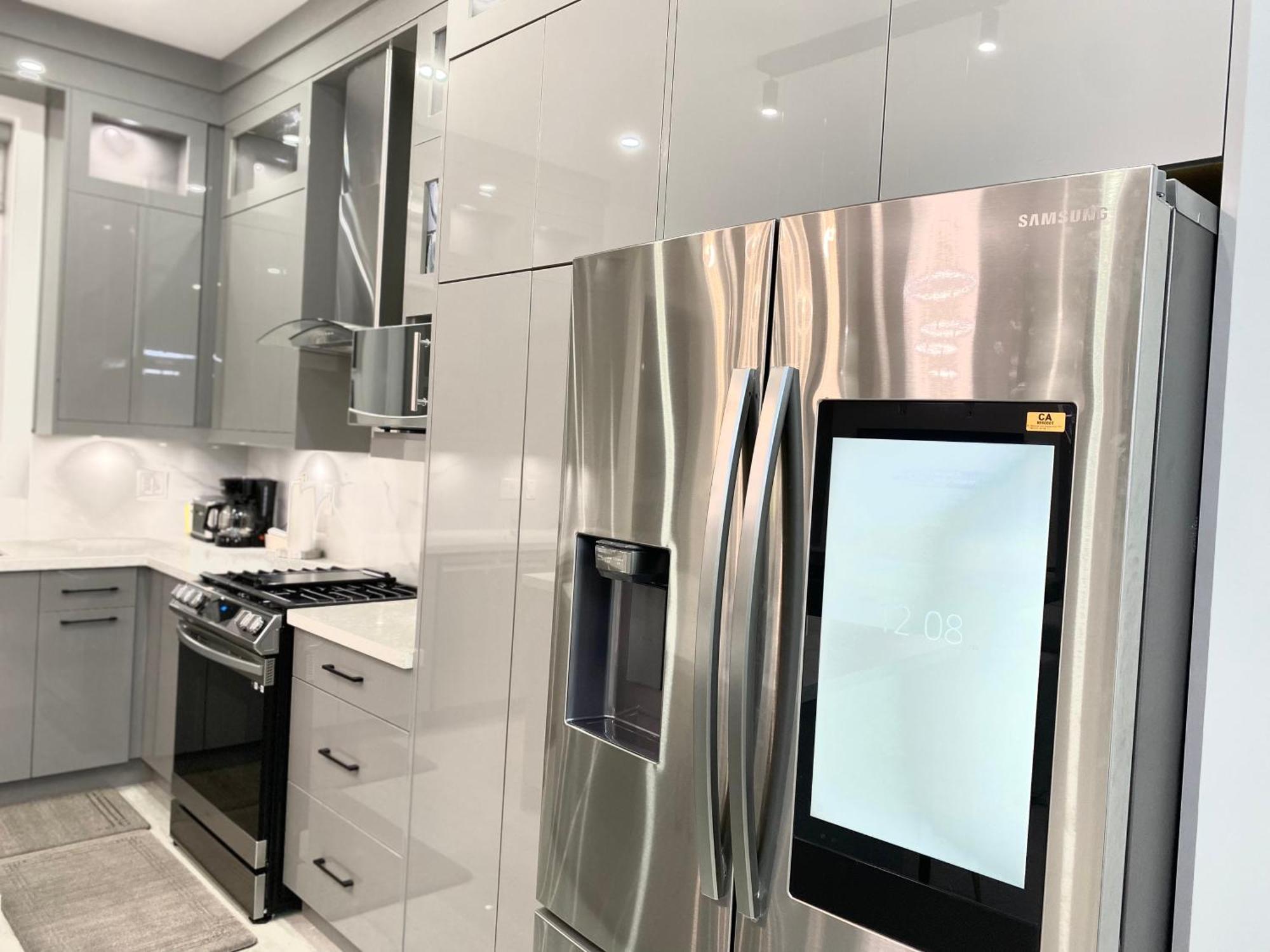 Modern And New House Near Pne With Big Garden And Free Parking Apartment Vancouver Luaran gambar