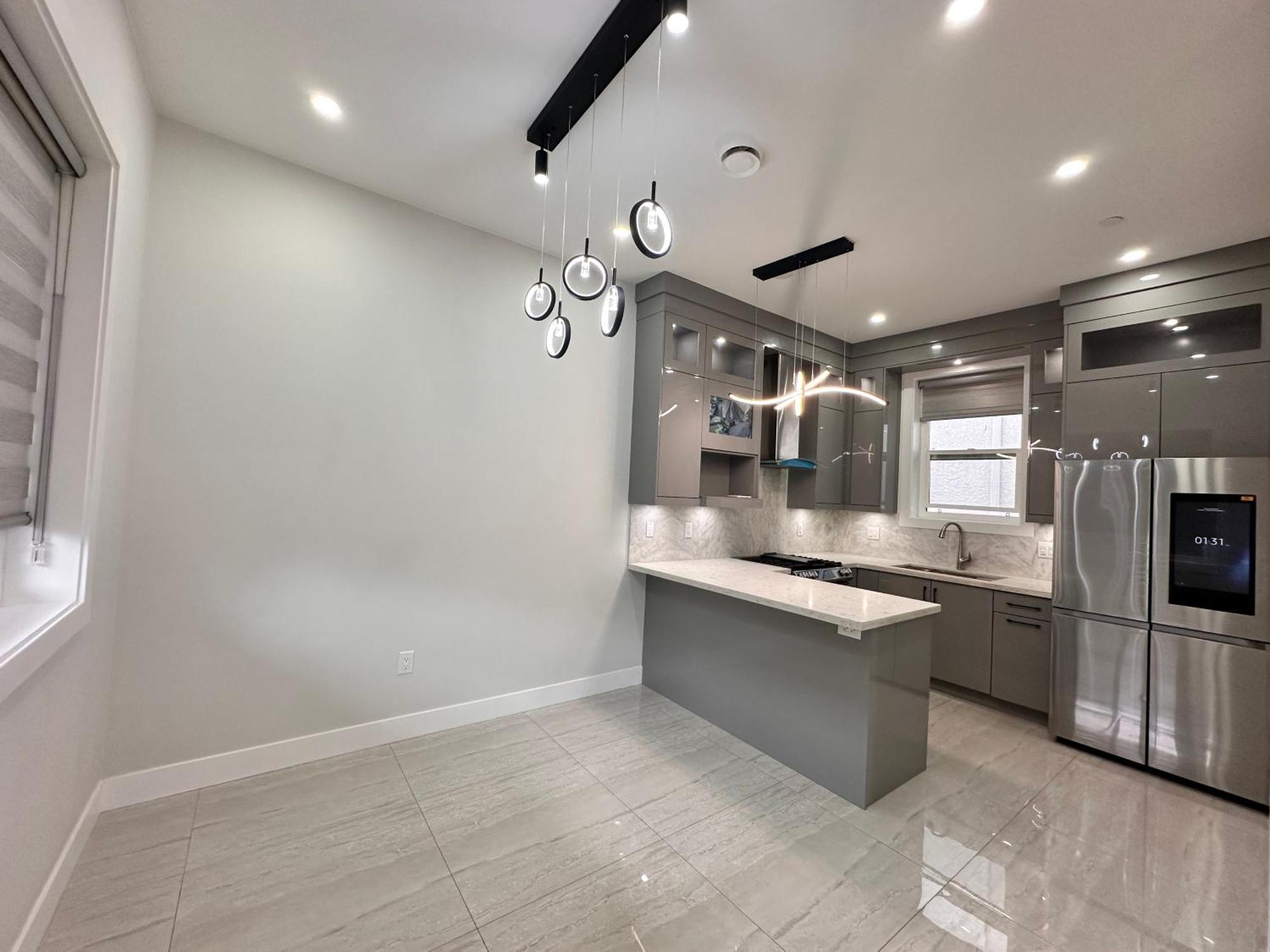 Modern And New House Near Pne With Big Garden And Free Parking Apartment Vancouver Luaran gambar